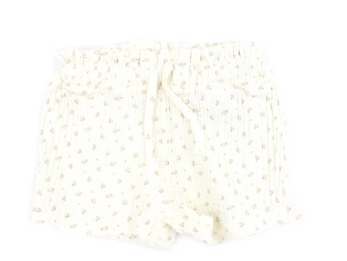 Lil Atelier coconut milk blomstrede shorts